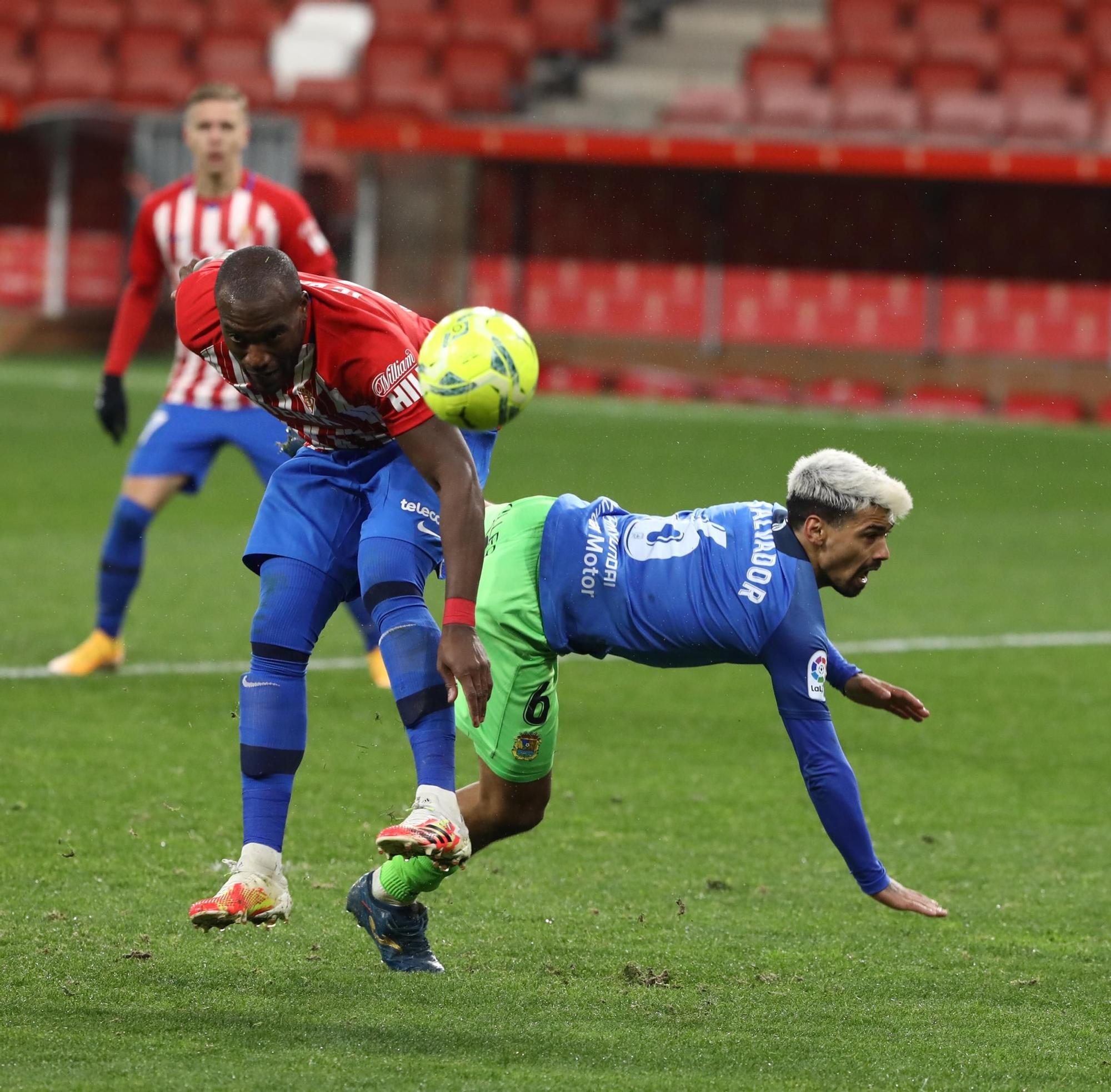 El Sporting-Fuenlabrada, en imágenes