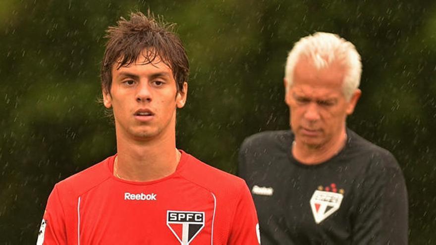 Rodrigo Caio se perfila como central