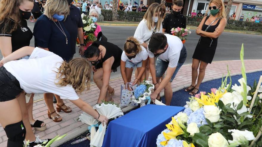 La familia de la niña asesinada por ETA en Santa Pola carga contra Marlaska tras recibir su condecoración