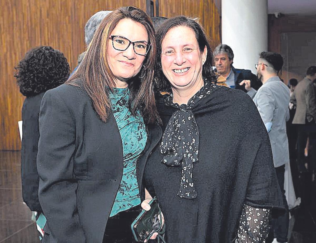 A la derecha, la alicantina Pilar Tébar, directora general de Patrimonio Cultural de la Vicepresidencia Primera y Conselleria de Cultura, junto a la periodista Inma Sala.