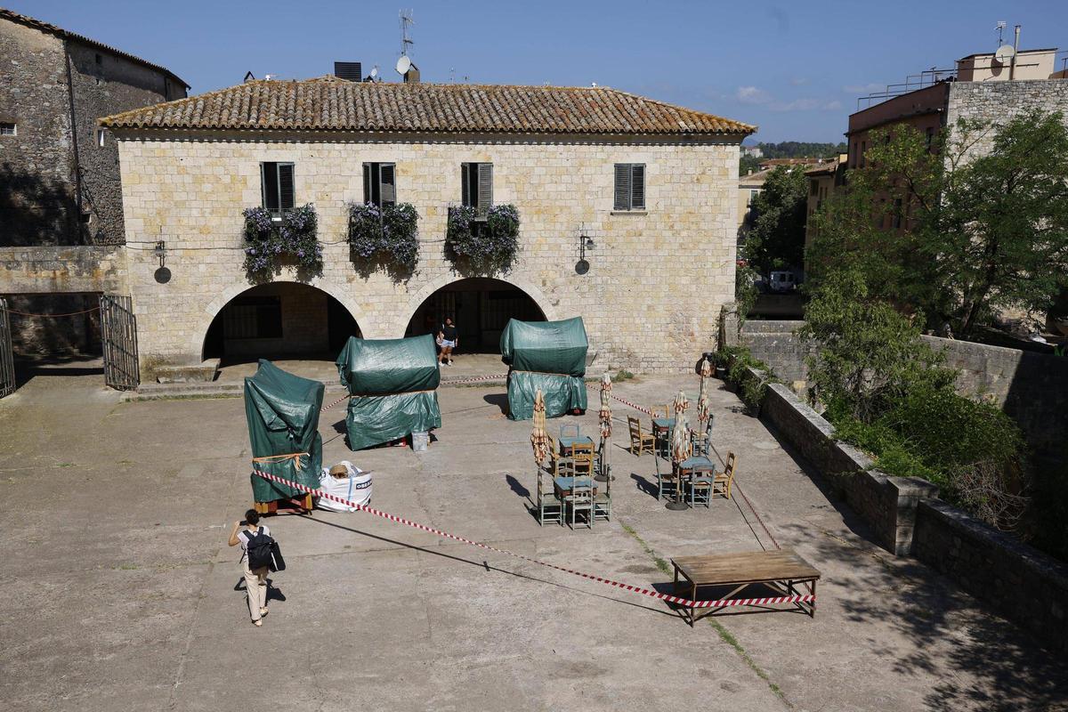 Les imatges d'un nova jornada del rodatge d''Enredados' a Girona Les imatges d'un nova jornada del rodatge d''Enredados' a Girona