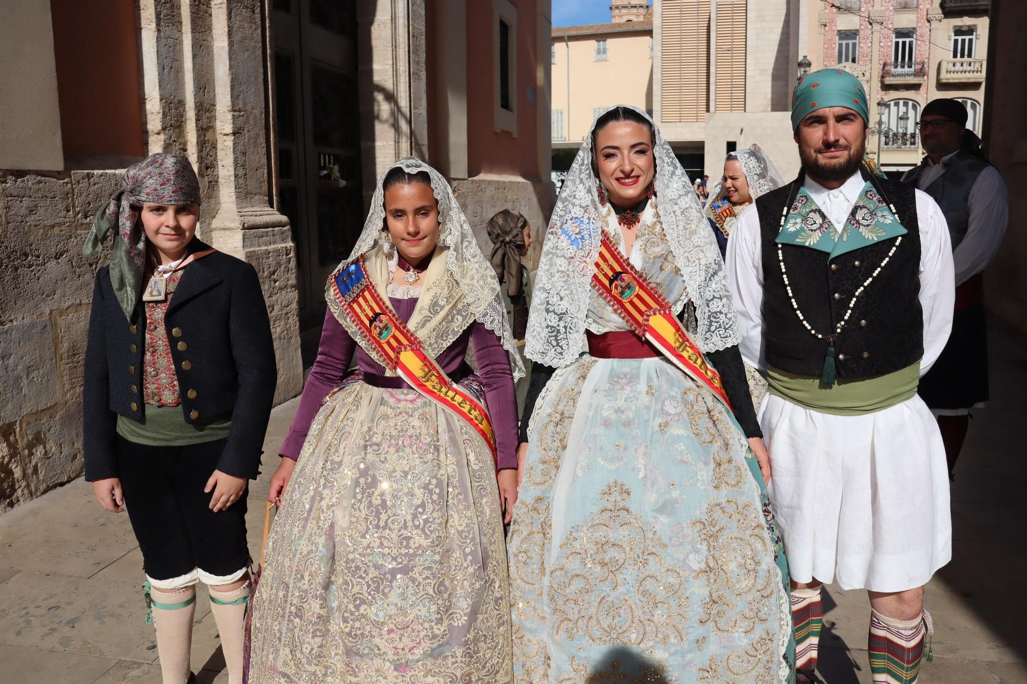 Las comisiones de falla en la Procesión de la Virgen (4/5)