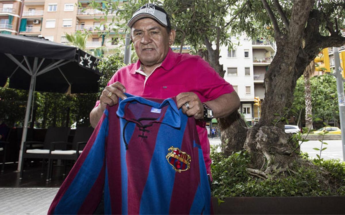 Hugo Cholo Sotil, exjugador del FC Barcelona en los años setenta del siglo XX