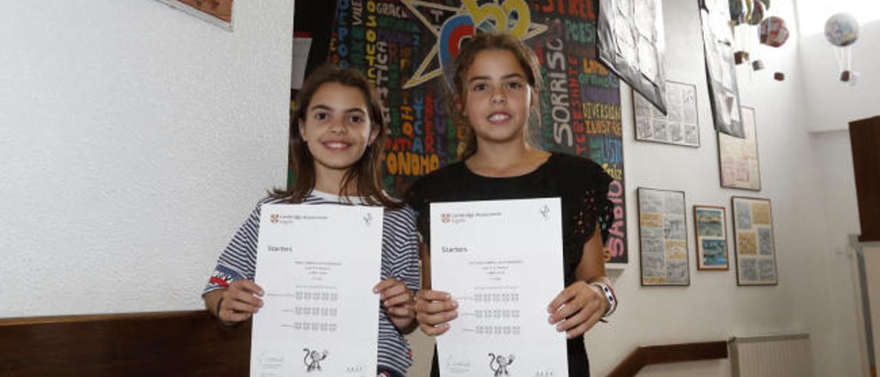 Las viguesas Irene y Victoria ya tienen su primer título oficial de inglés de Cambridge