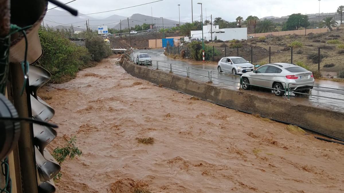 El barranco de Ojos de Garza, tras las lluvias torrenciales en Telde e Ingenio de este domingo