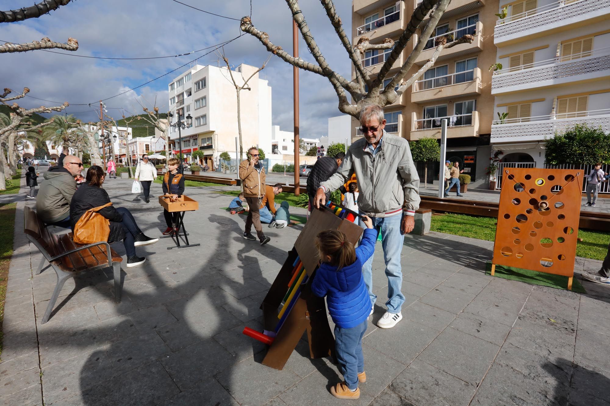 Juegos de madera para niños en Santa Eulària