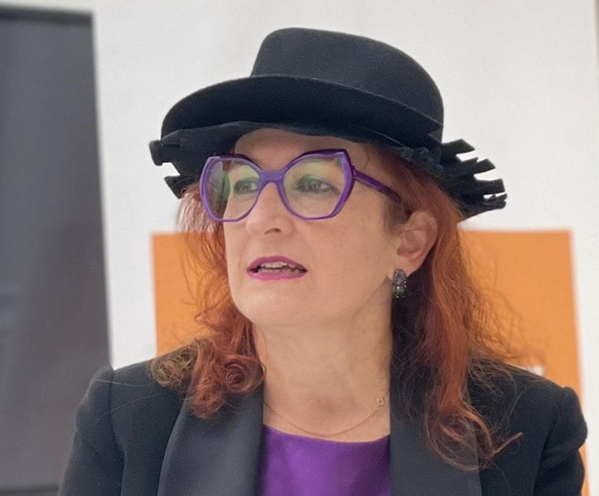 A decana da Facultade de Matemáticas e profesora de Matemática Aplicada da USC, Elena Vázquez Cendón.
