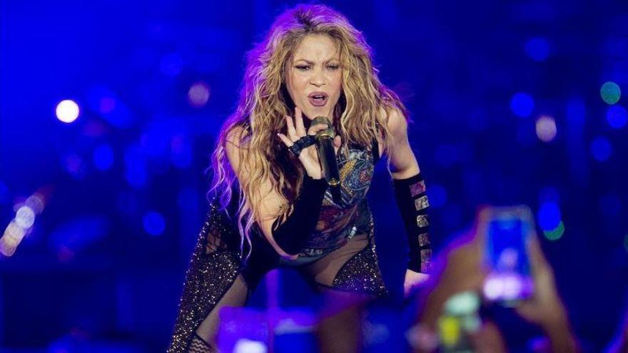 Amaral, Shakira, Melendi y El Canto del Loco, censurados por machistas