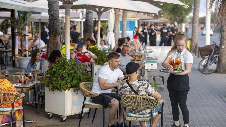 ear de hostelería se modifica para beneficiar a sus 160.000 fijos discontinuos