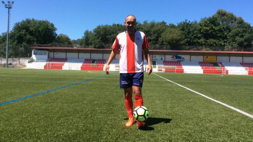 Iván Pérez, hoy en el campo de O Morrazo. // G.Núñez