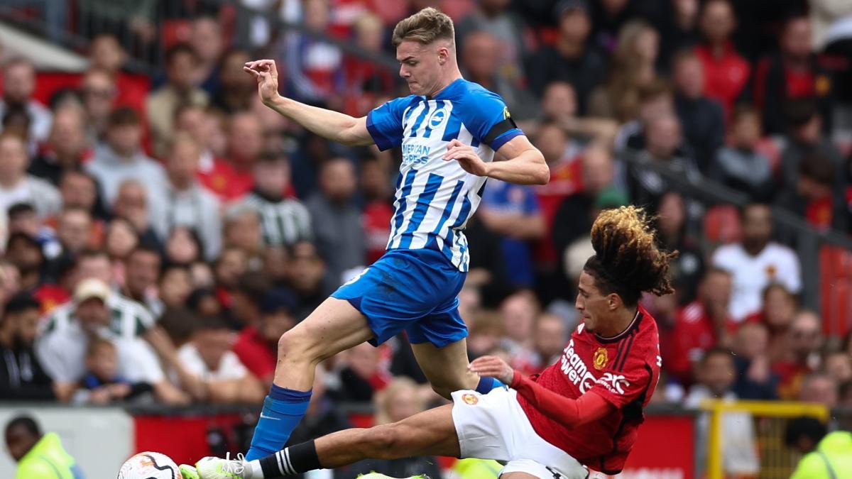 Evan Ferguson sumó minutos en el tramo final de partido ante el Manchester United