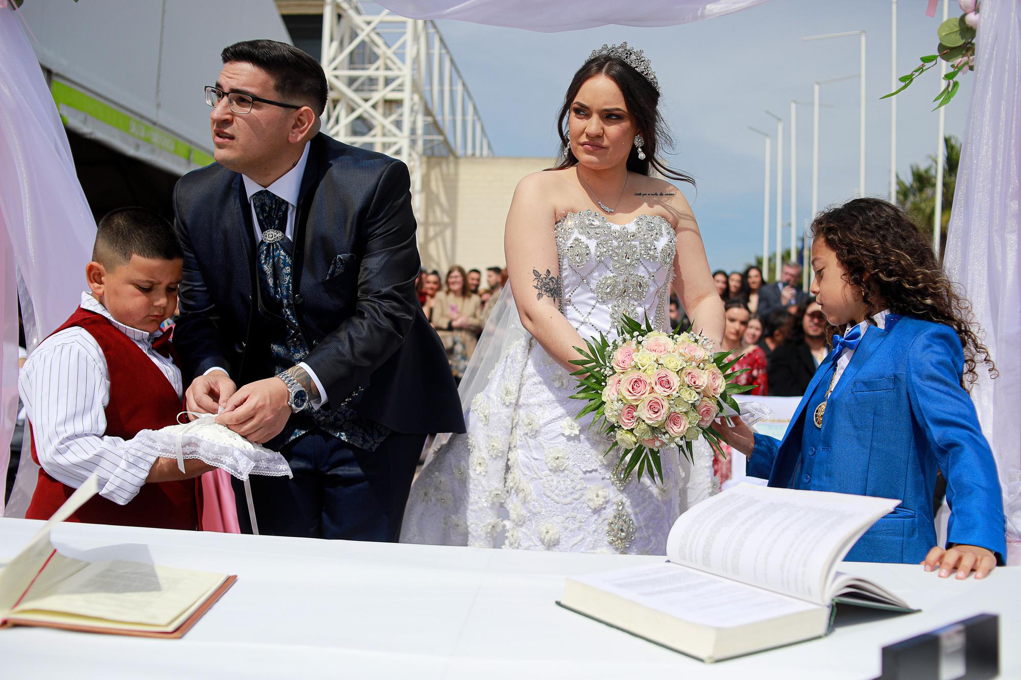 Mira aquí todas las fotos de la gran boda gitana de Lucía y Daniel en Ibiza