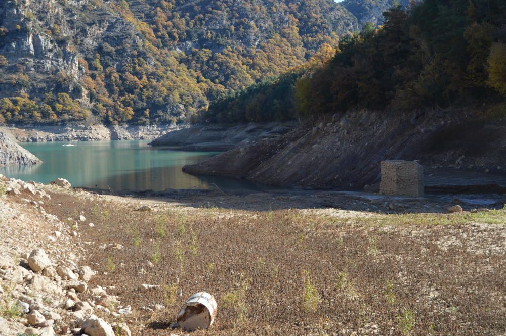 Poca aigua al pantà de la Baells