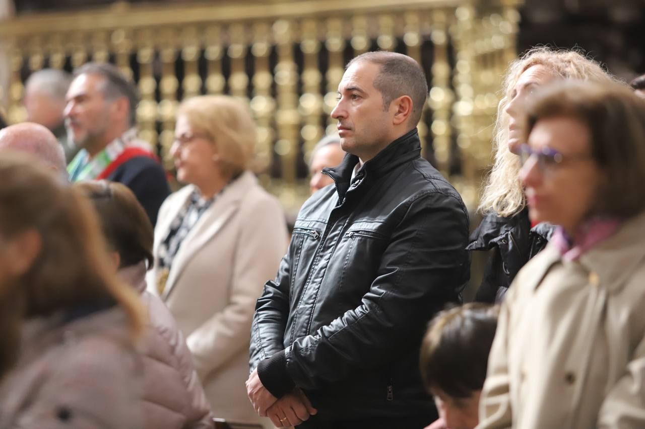 El obispo de Córdoba preside en la Catedral el Jubileo de las Cofradías