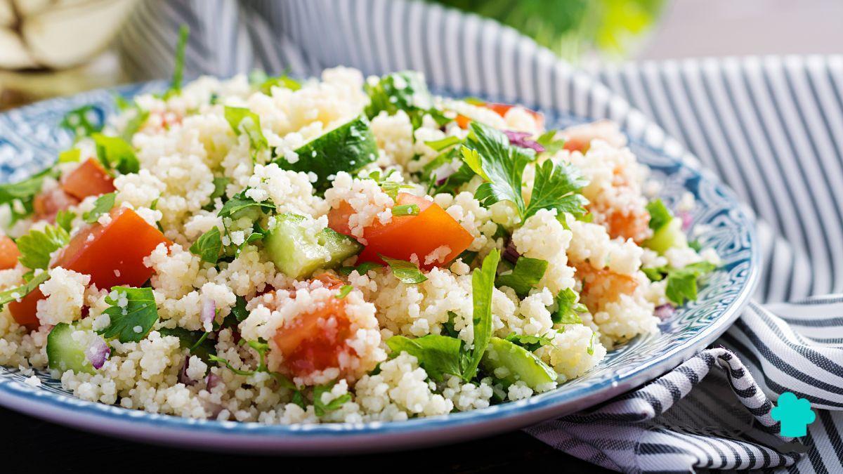 Tabulé de cuscús: la ensalada que triunfa en verano por ser fresca, ligera y muy fácil de preparar