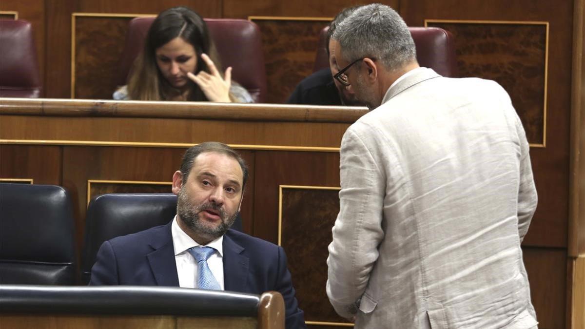 PLENO DEL CONGRESO debate sobre el Real Decreto de los Taxis y los VTC