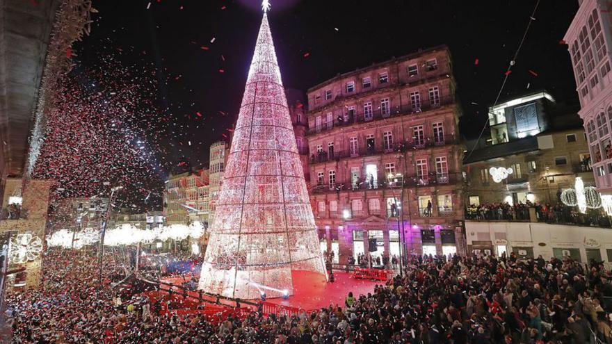 Unas 45.000 personas presencian el encendido de las luces de Navidad de Vigo