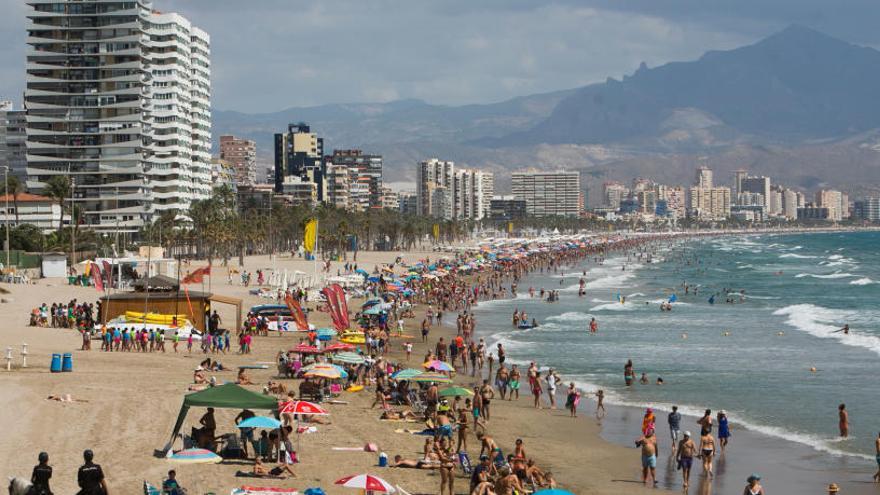 Las viviendas de la costa mediterránea se encarecen un 4,7% en el último año