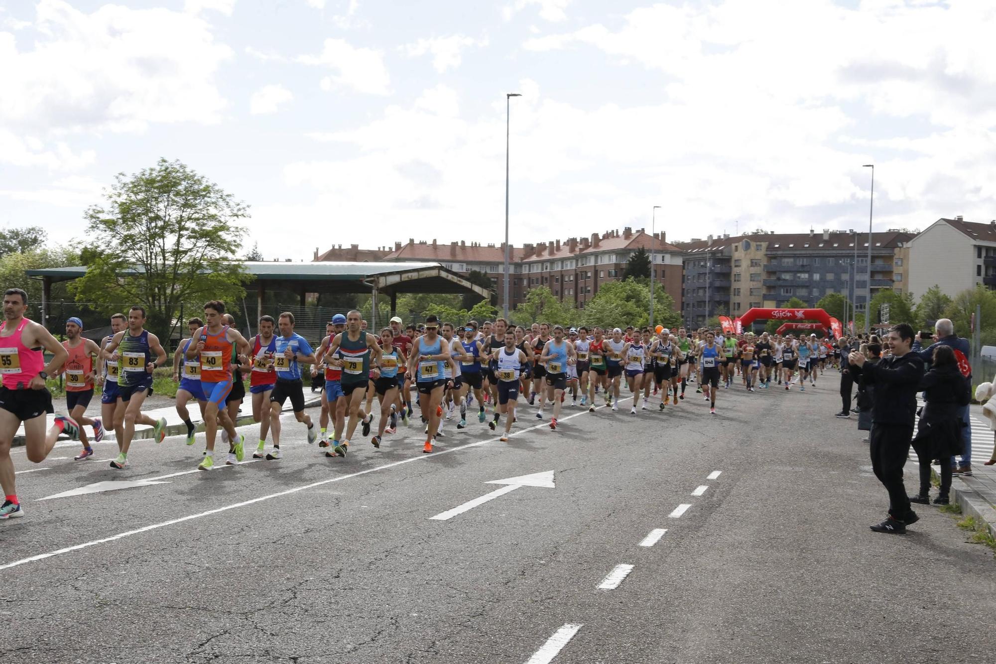 La media maratón de Gijón, en imágenes