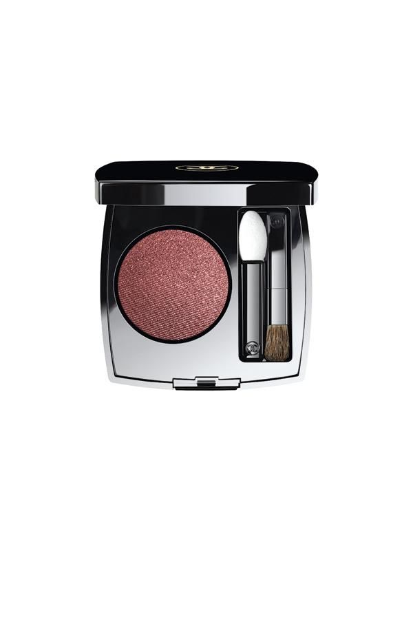 Visto en pasarela, 'todo al rojo': sombra de Chanel