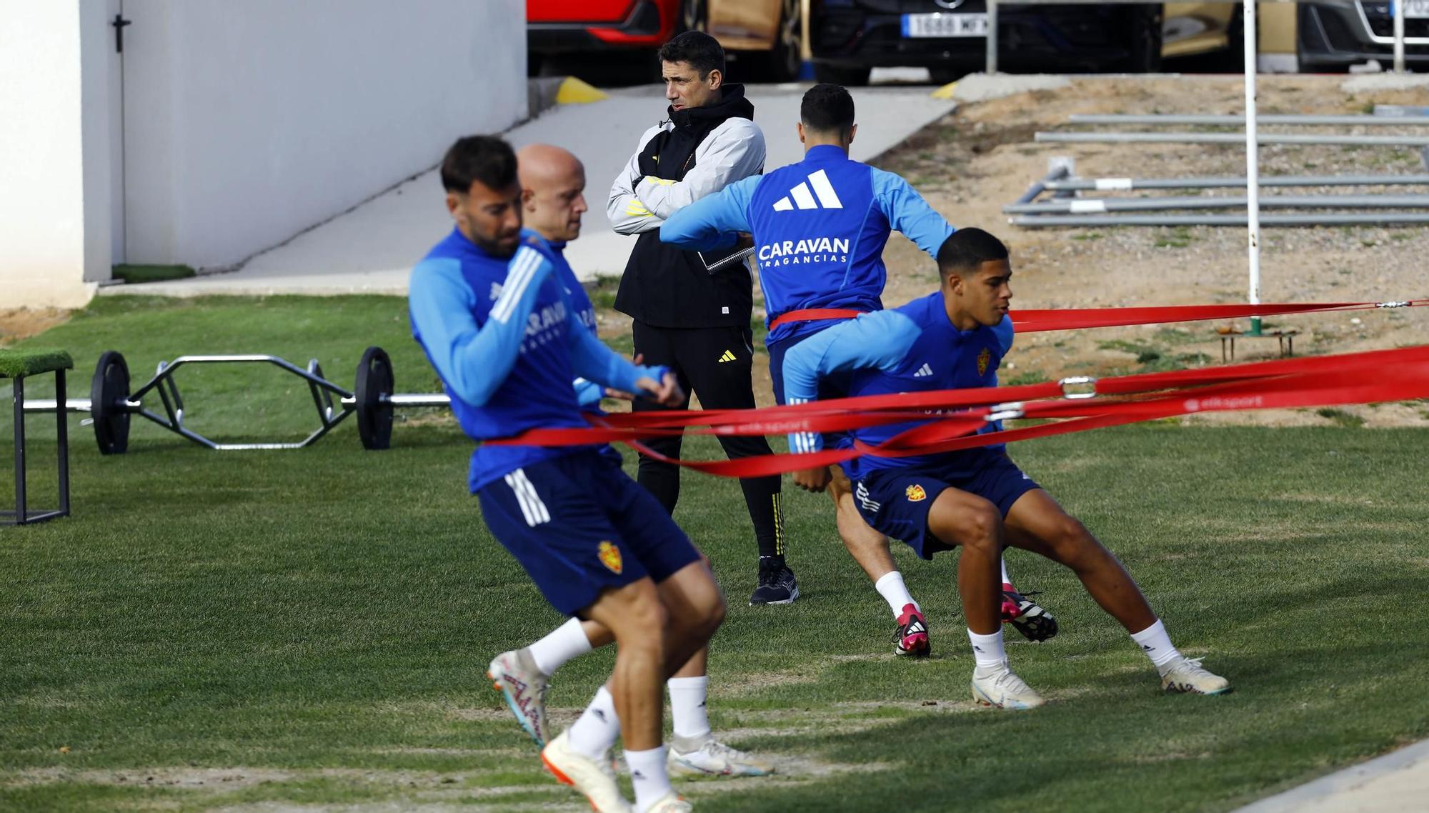 EN IMÁGENES | Así ha sido el primer entrenamiento del Real Zaragoza con Julio Velázquez