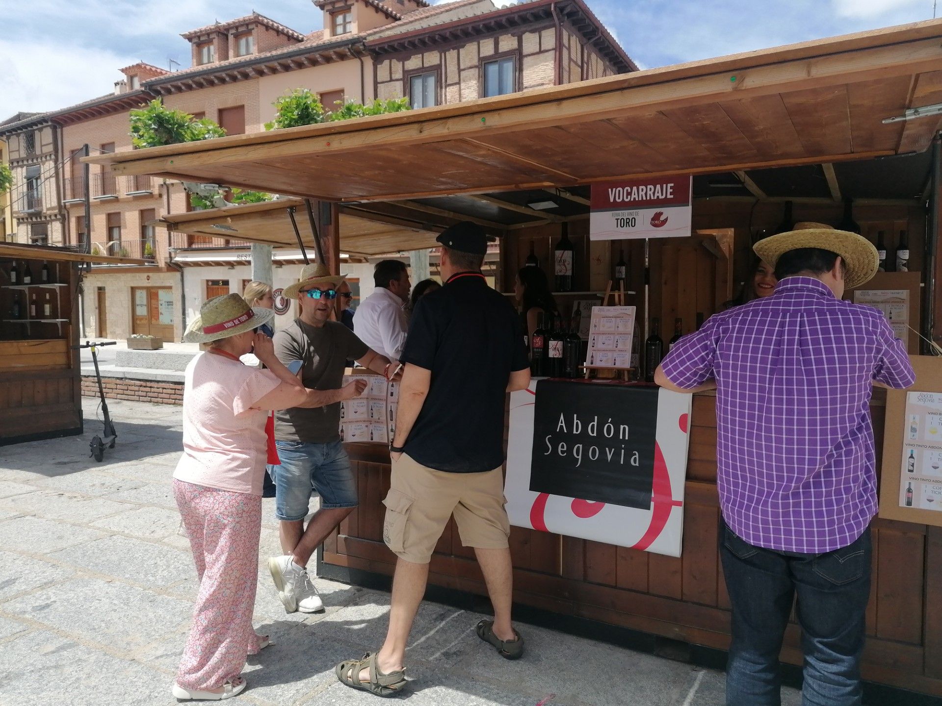 GALERÍA | Toro brinda por el éxito de su Feria del Vino