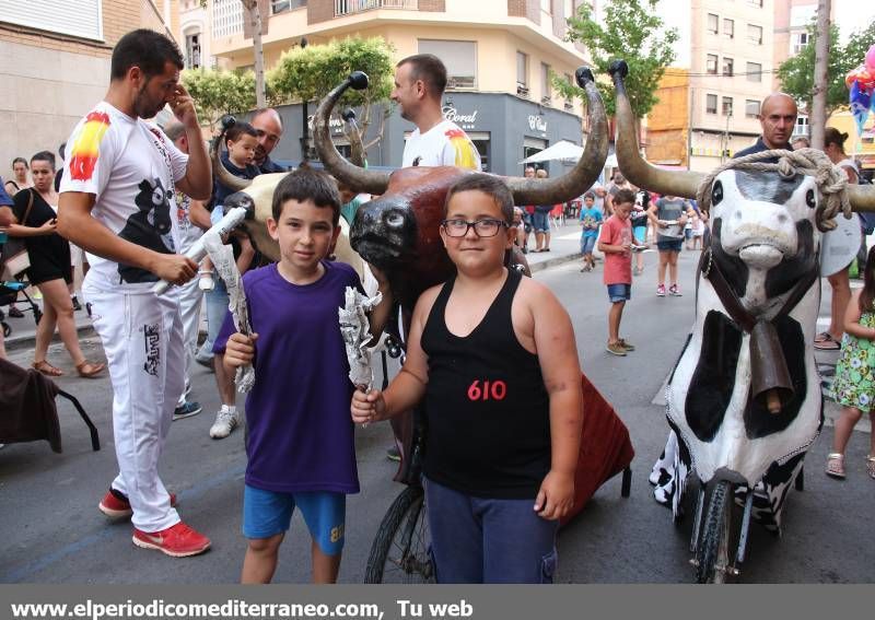 Cena de peñas y encierro infantil