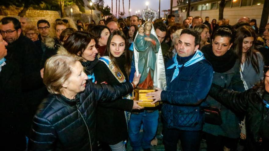 Imagen de archivo de la procesion del alba de la Virgen del Sufragio.