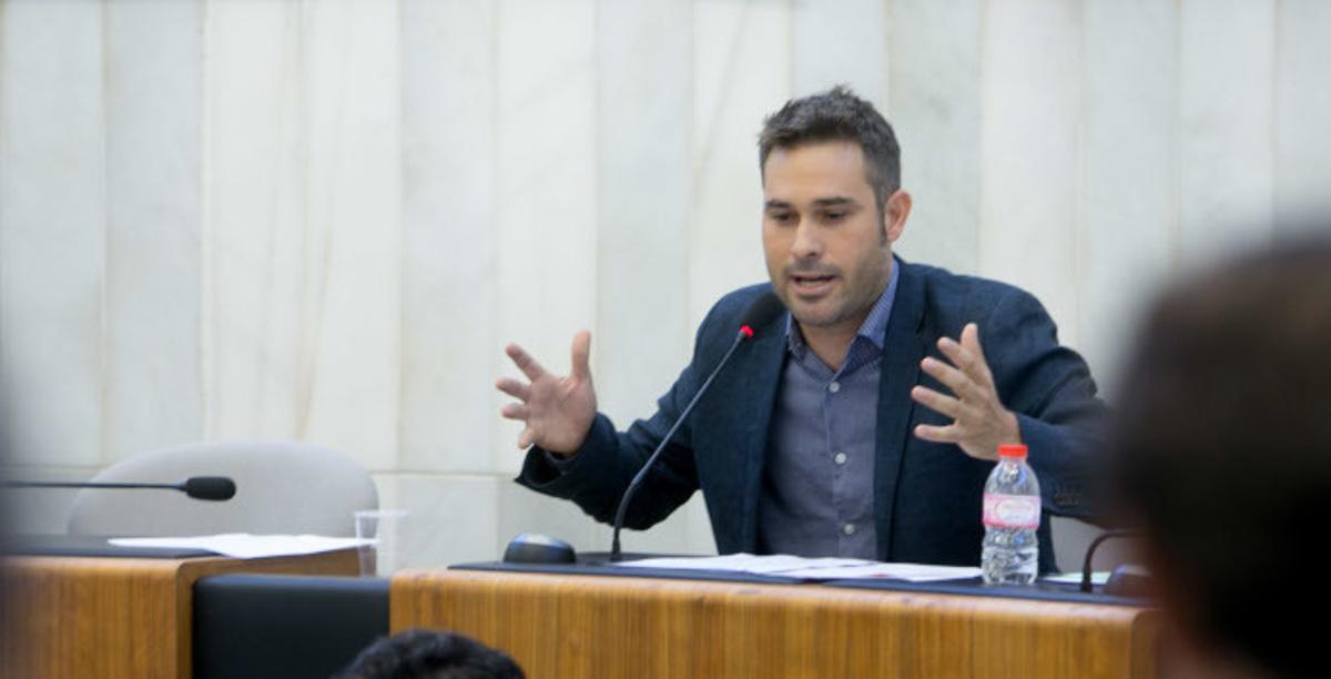 Doble juego del PP: defensa de la escuela concertada y ataque al Consell por reducir alumnos en las aulas