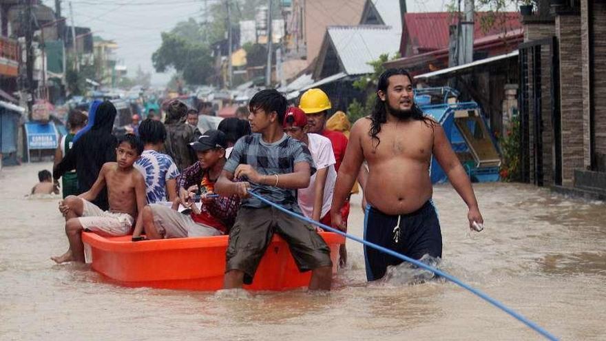 La tormenta &quot;Usman&quot; deja al menos 50 muertos en Filipinas