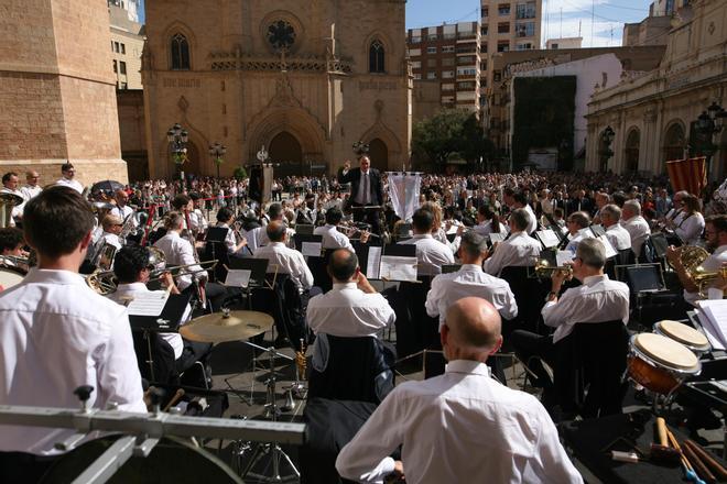 Castelló sale a la calle para disfrutar con las celebraciones del 9 de Octubre