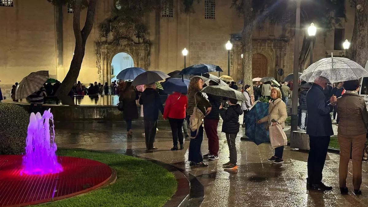 Los Azotes y Zalamea de Orihuela saldrán después de la Samaritana