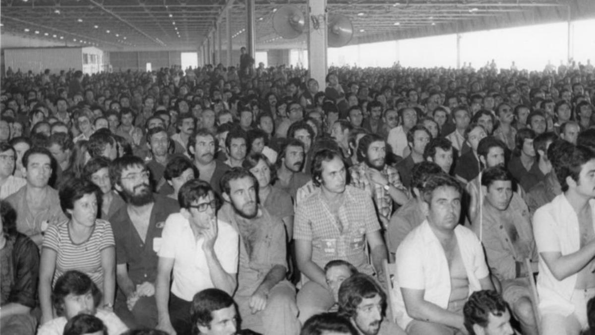 Mitin en el muelle de montaje de Ford, en las elecciones sindicales de 1978.