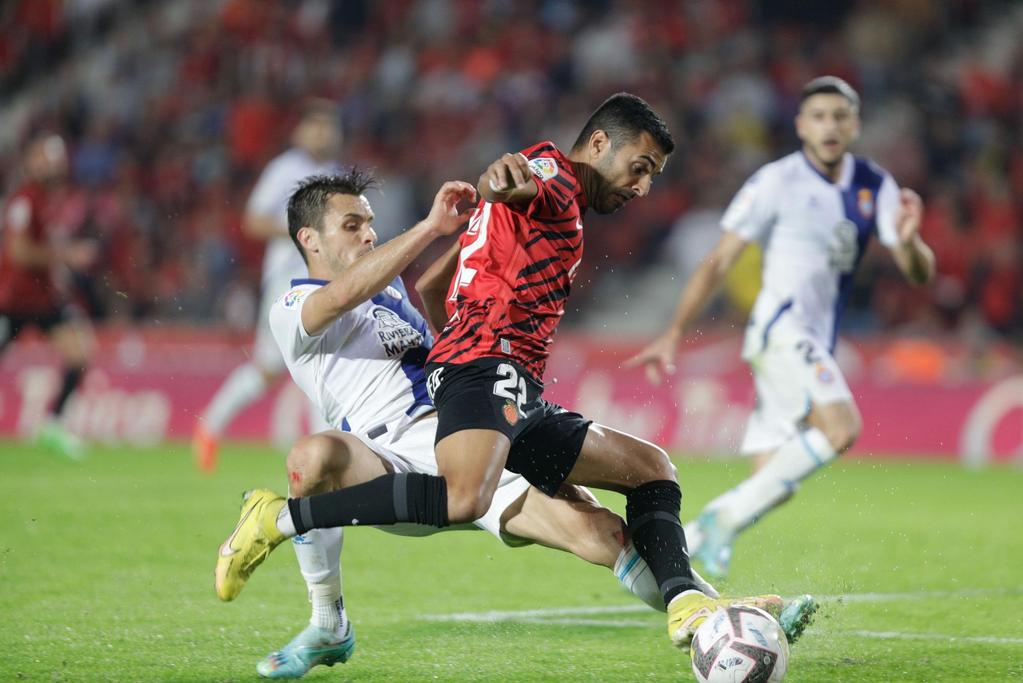 El no penalti a Ángel, una decisión incomprensible