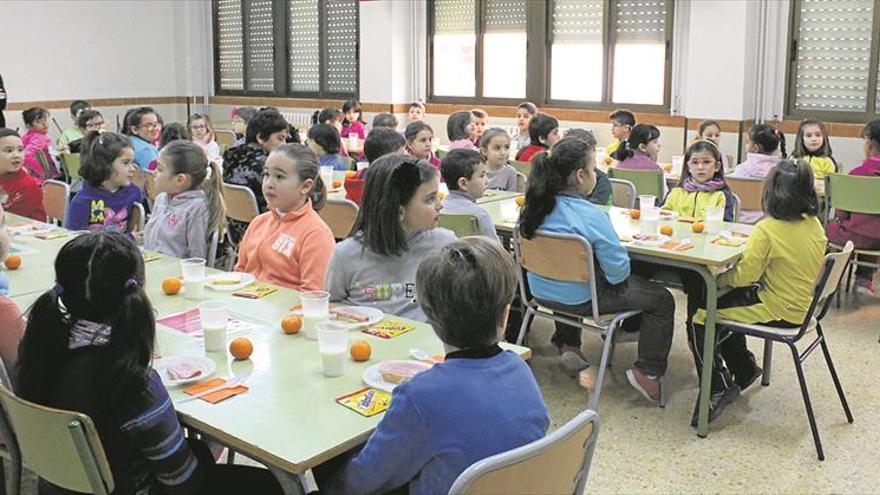 La clemenules triomfa en el desdejuni dels escolars