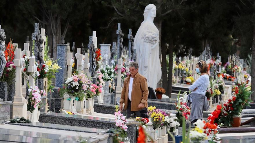 Cementerio de Nuestro Padre Jesús de Espinardo en el día de Todos los Santos