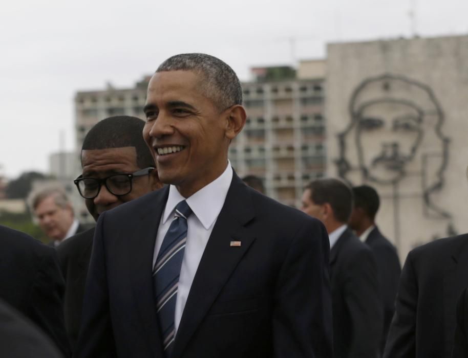 Raúl Castro recibe a Obama en el Palacio de la Rev