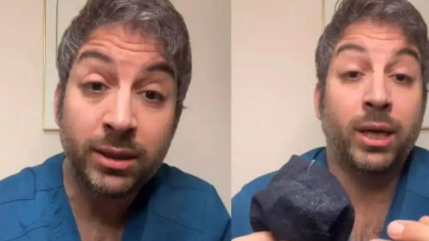 Álvaro Fernández, farmacéutico, sobre si es mejor dormir con calcetines o sin ellos: &quot;Hasta 20 veces más bacterias que el váter&quot;