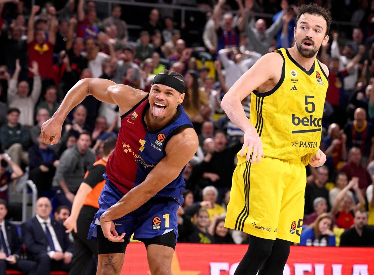 Justin Anderson celebra una canasta ante Sanli.