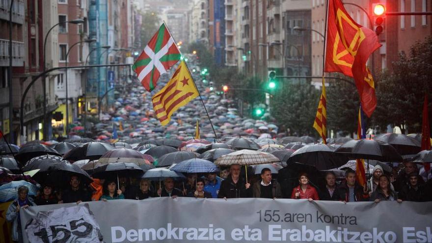 El 59% de los vascos quieren un referéndum para decidir si siguen en España