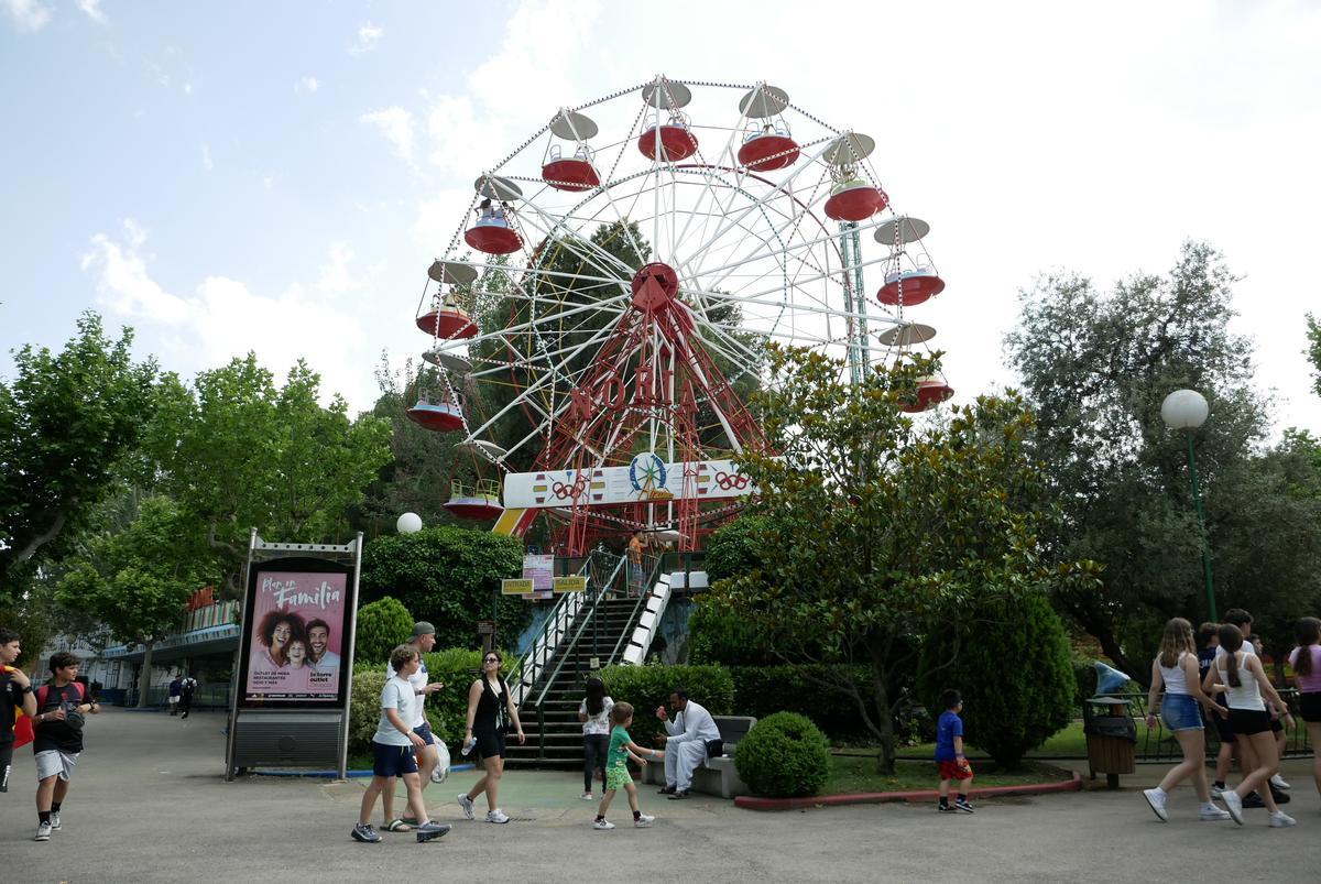 Noria en el Parque de Atracciones de Zaragoza.