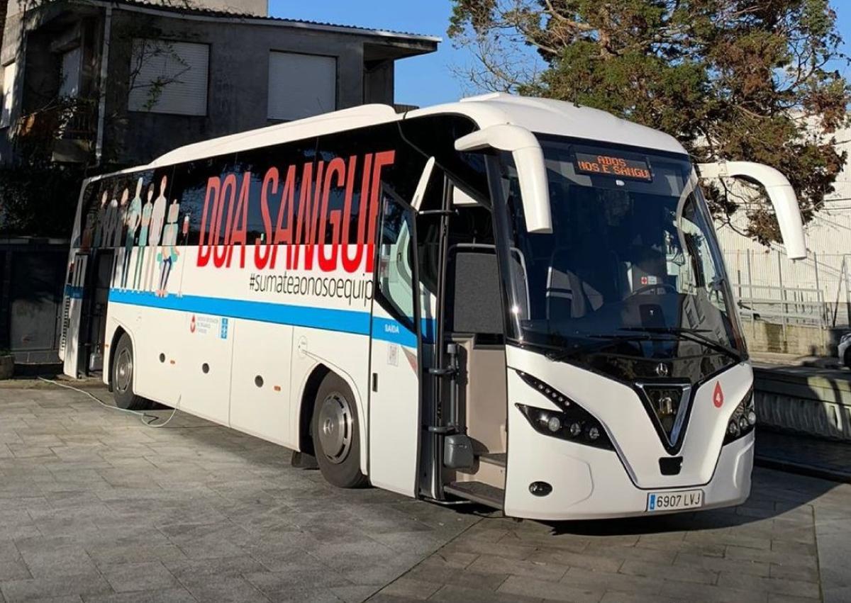 Unidad móvil de ADOS para donar sangre