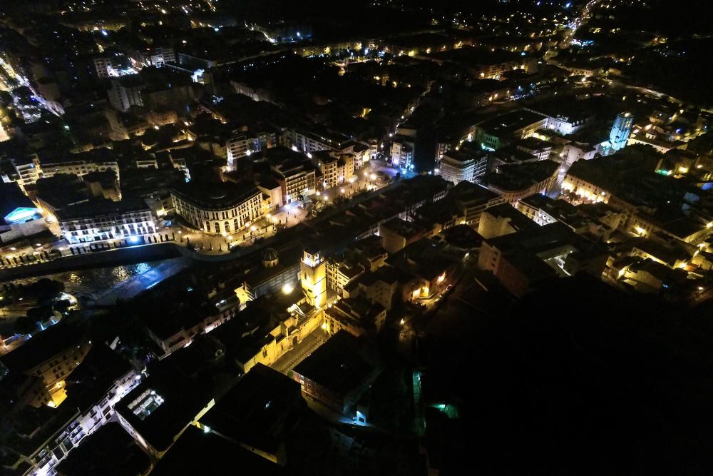 Vistas nocturnas del casco urbano de Orihuela desde el mirador del seminario