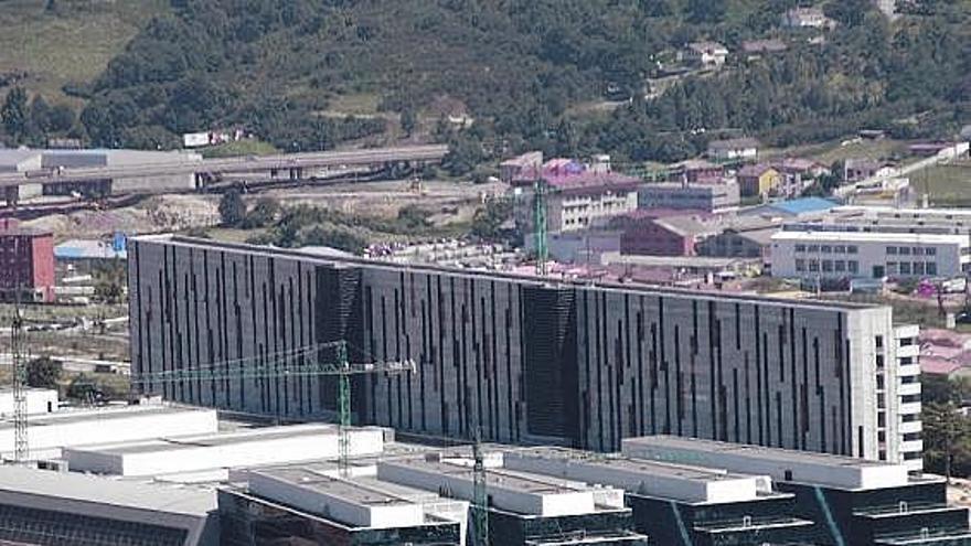 Aspecto que presentaban el pasado jueves las obras del Hospital Universitario Central de Asturias (HUCA).