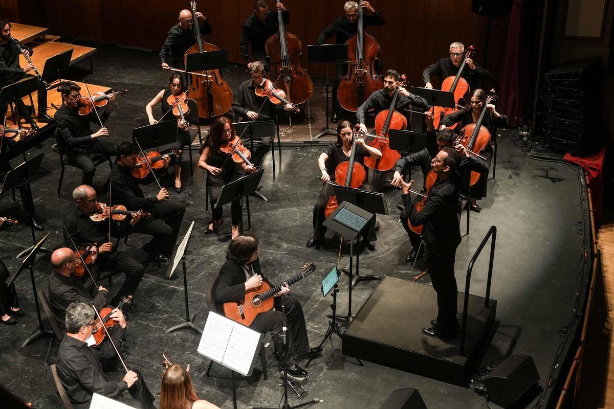 Juan Manuel Cañizares y la Orquesta de Córdoba reinventan a Falla desde la guitarra flamenca