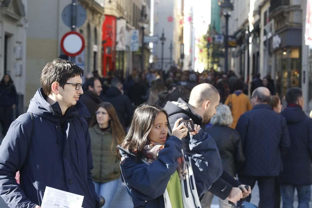 Ambiente festivo en las calles de Córdoba