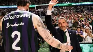 Despedida de honor entre la afición y un Unicaja de leyenda