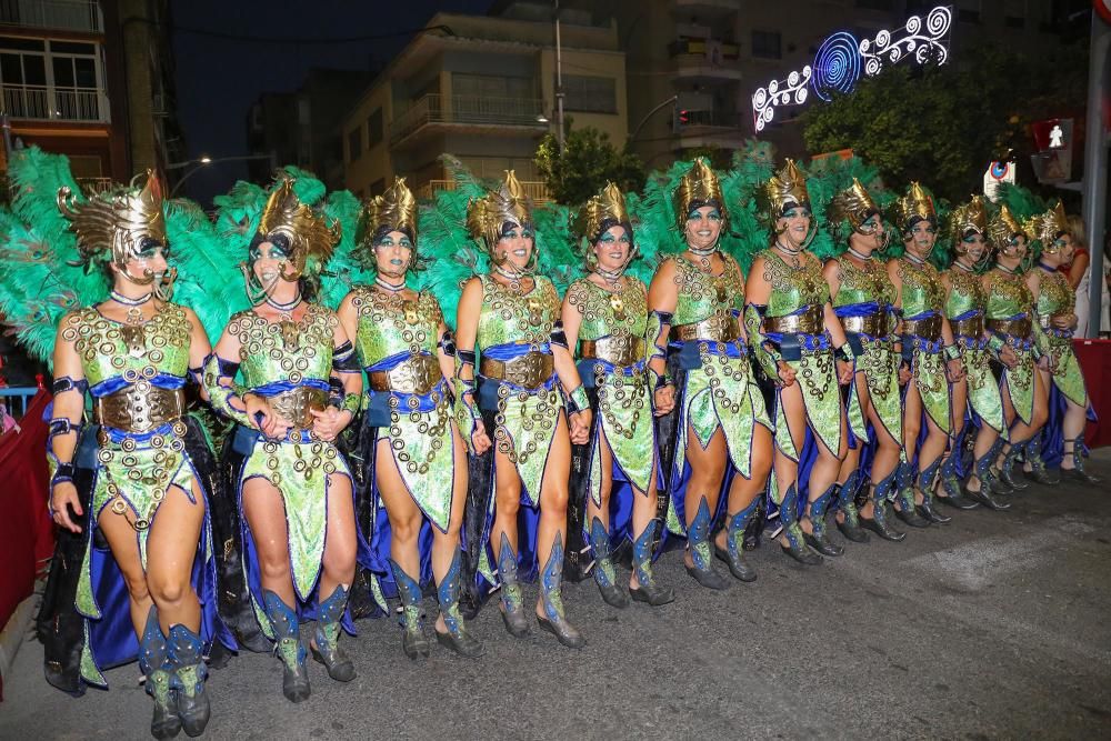 Los Moros y Cristianos toman las calles de Callosa