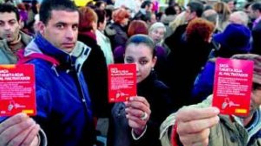 Concentración en Santiago Arolo como acto de repulsa