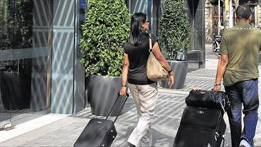 10.000 turistas menos en los hoteles de la provincia